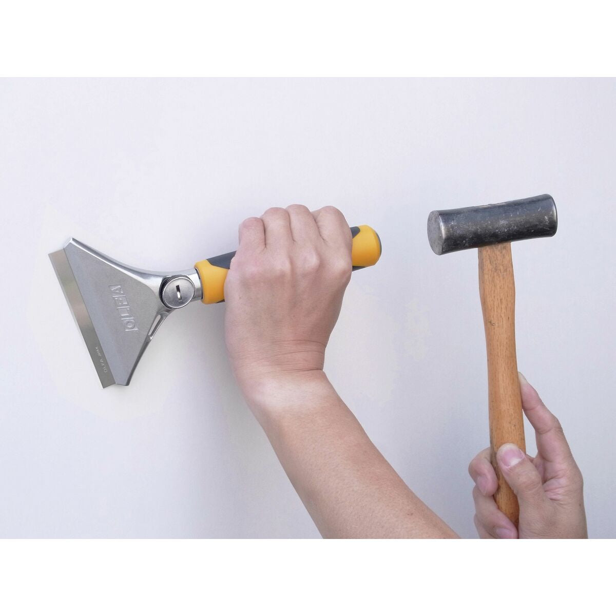 Grattoir à lame Olfa 18 X 0,5 MM 18 mm