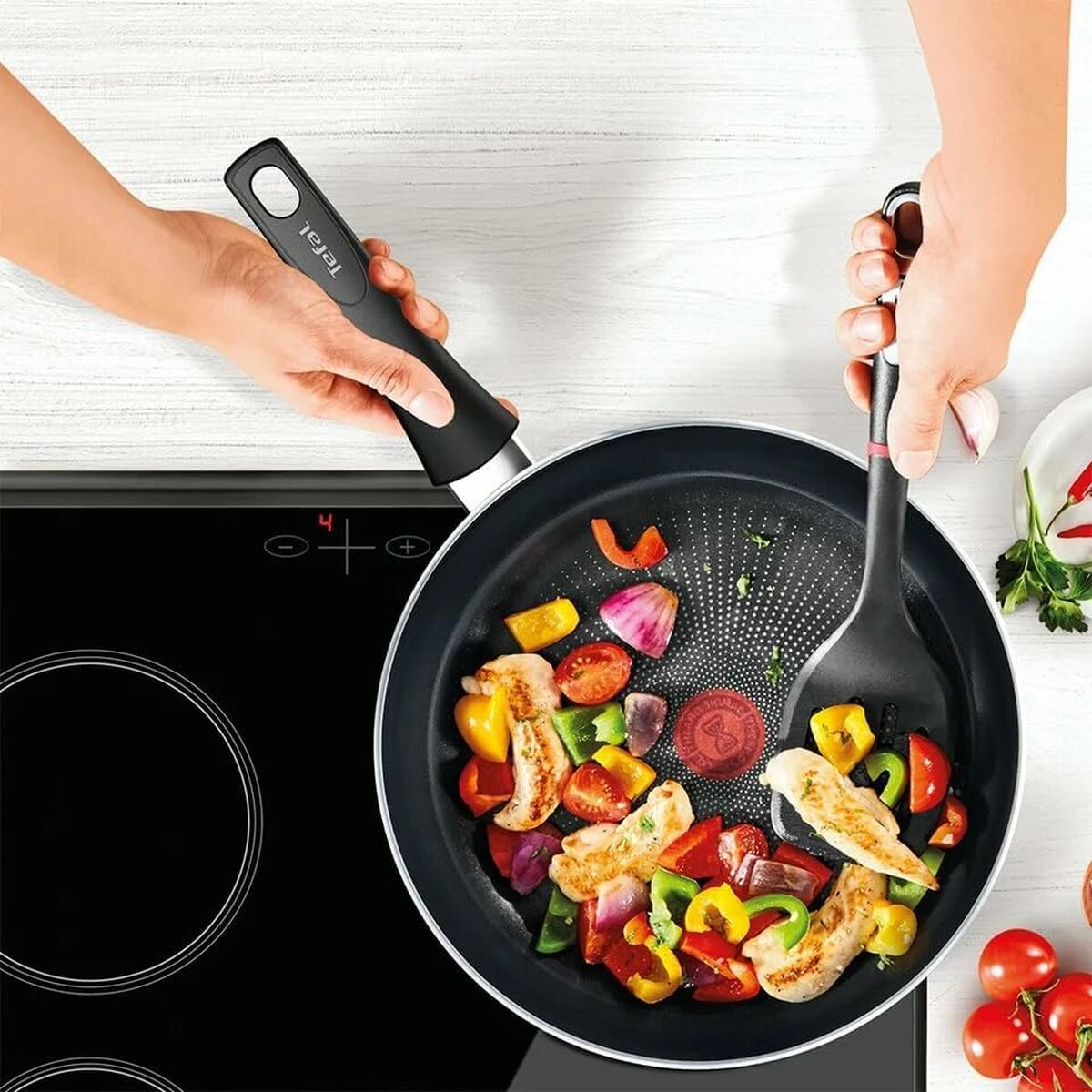 Poêle Tefal FORCE BLACK 30C
