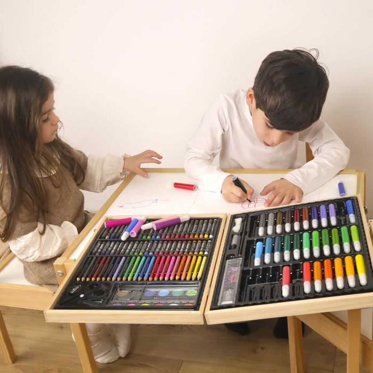 Kit de Dessin Multicouleur 150 Pièces