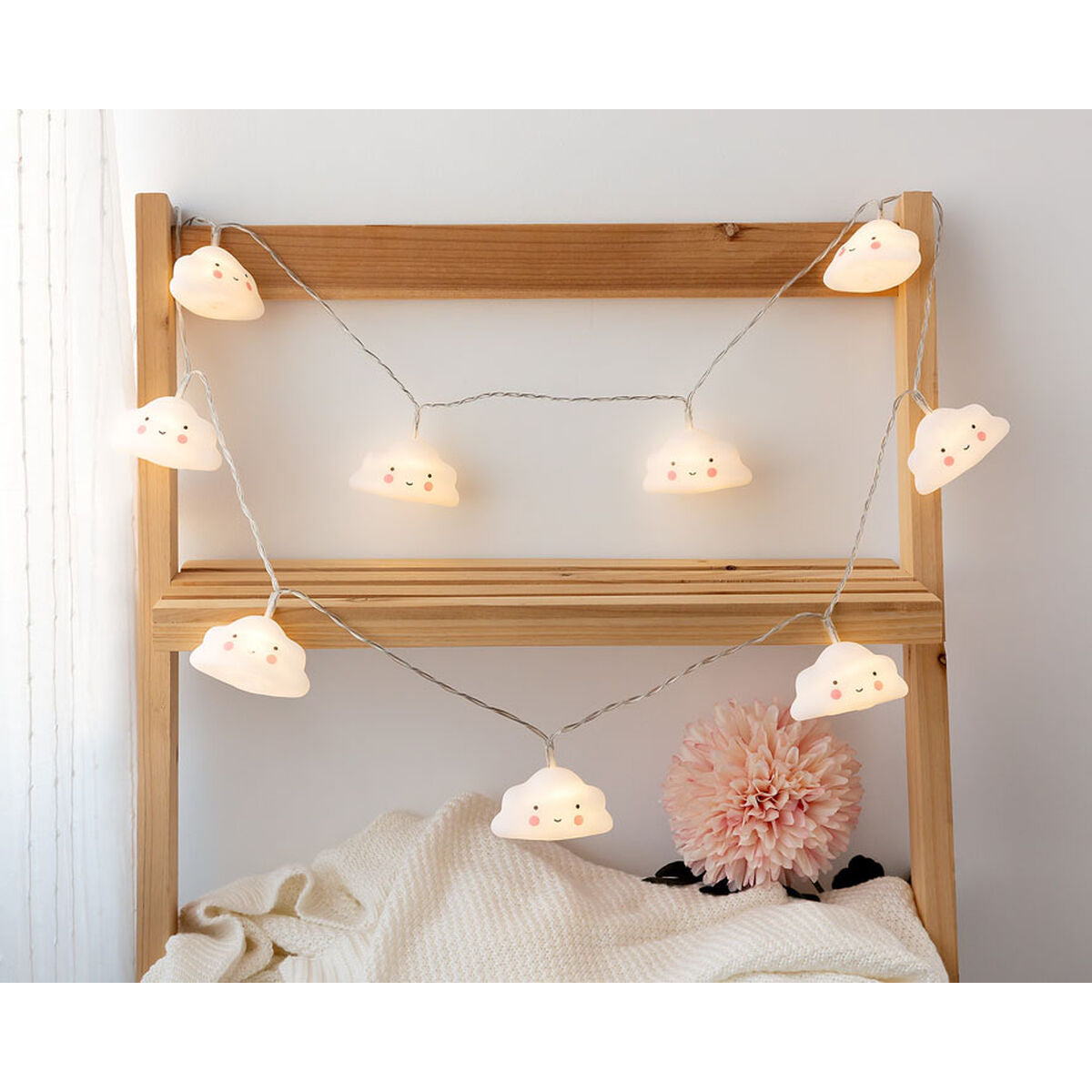 Guirlande de boules LED Nuages 150 cm