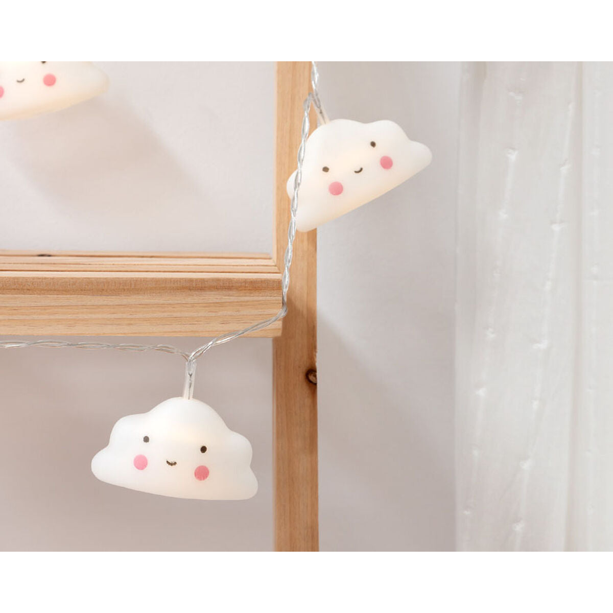 Guirlande de boules LED Nuages 150 cm