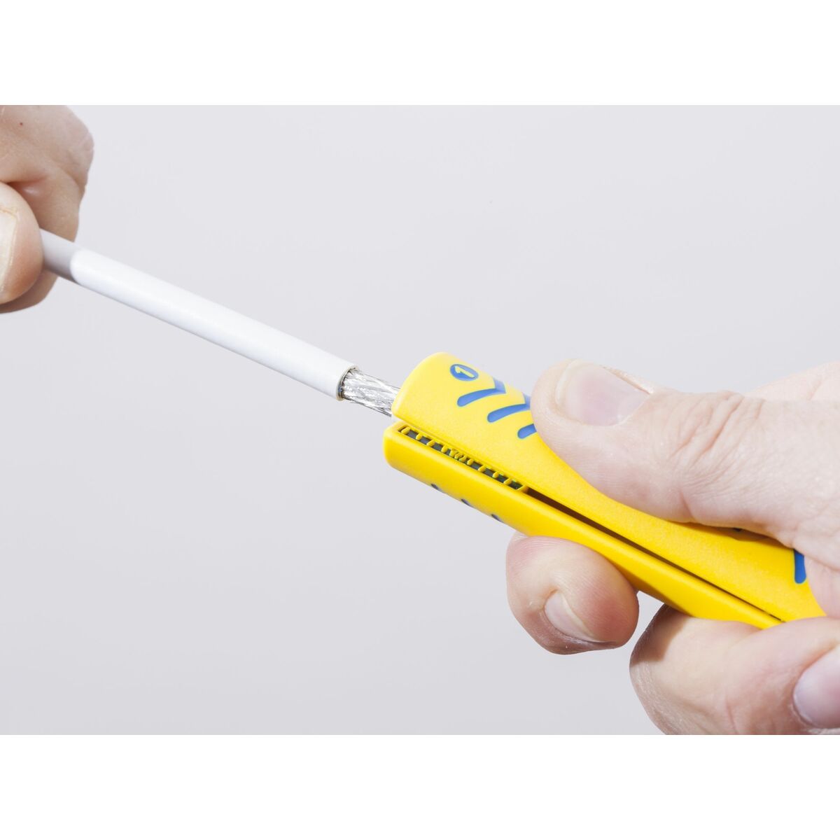 Pinces à dénuder JOKARI Secura Coaxi No. 1