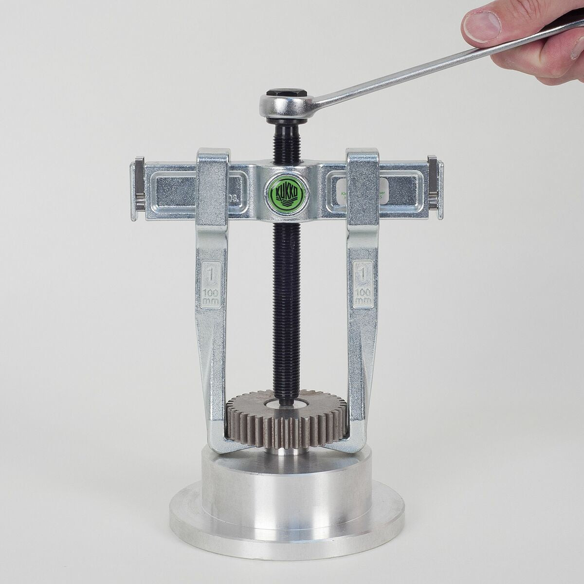 Extracteur de roulements KUKKO 150 x150 mm