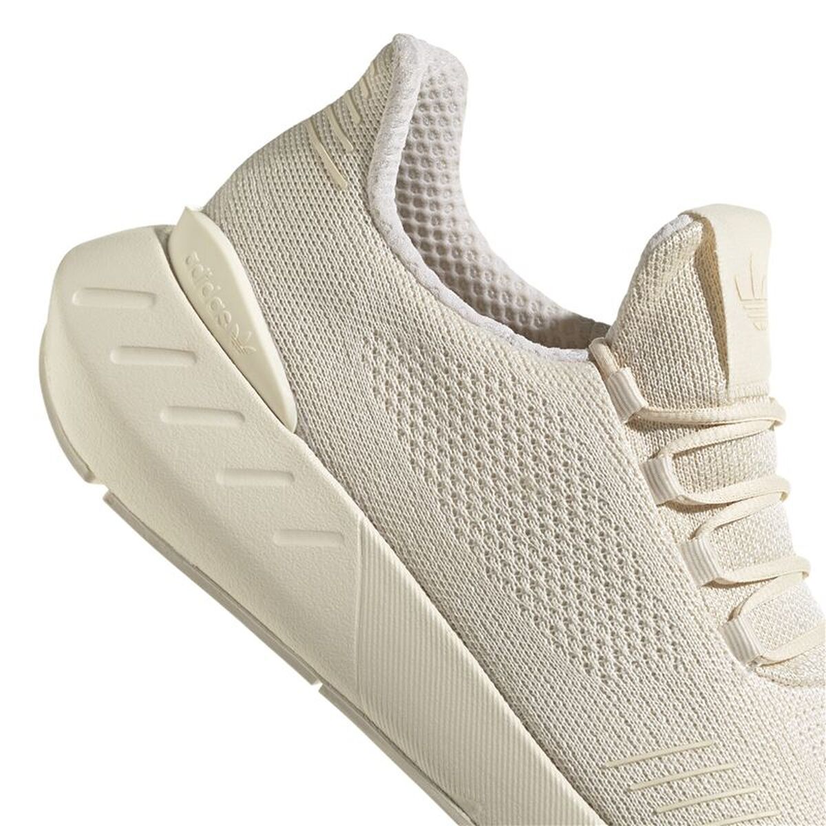 Chaussures de sport pour femme Adidas Swift Run 22 Beige Femme