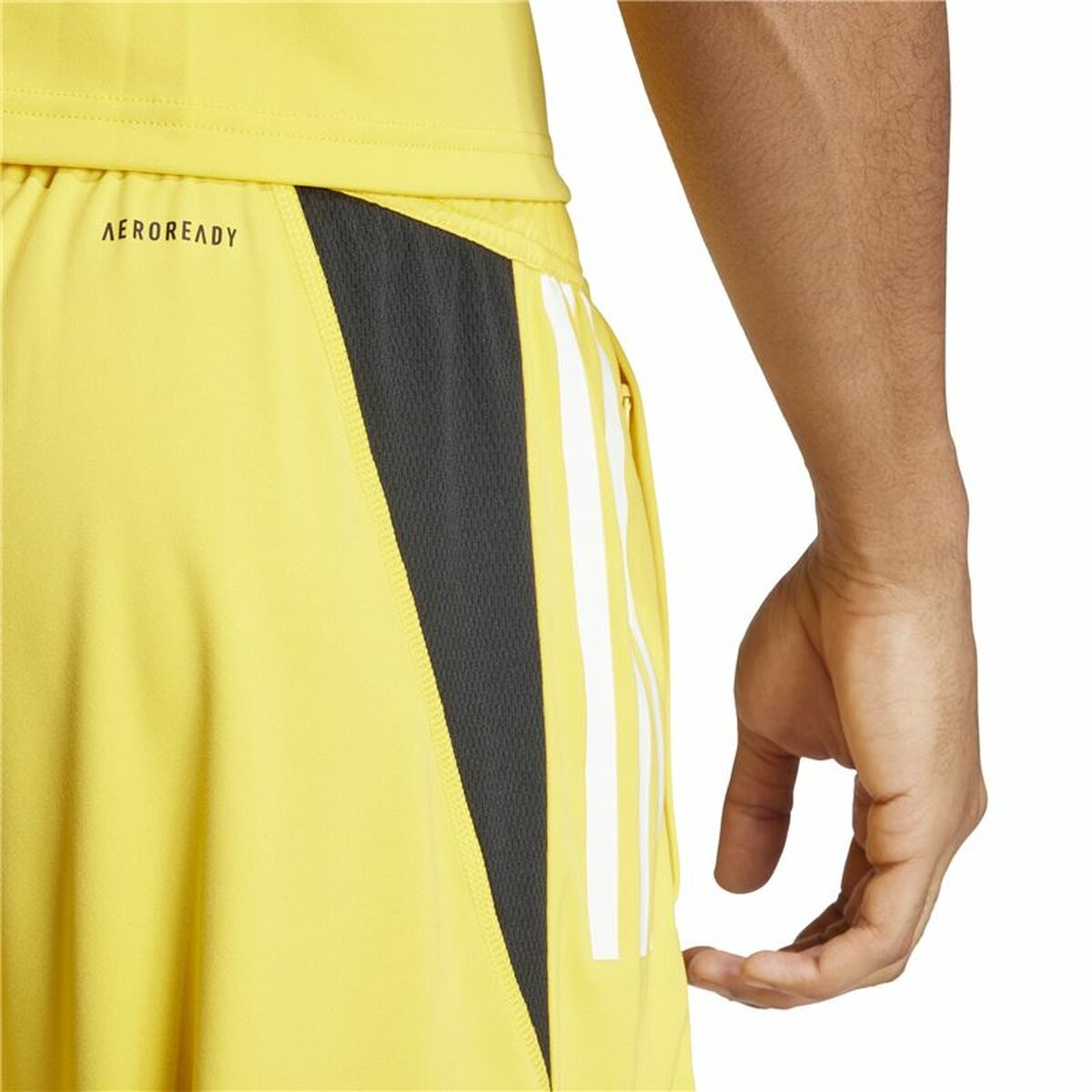 Short de Sport Adidas Juventus Jaune