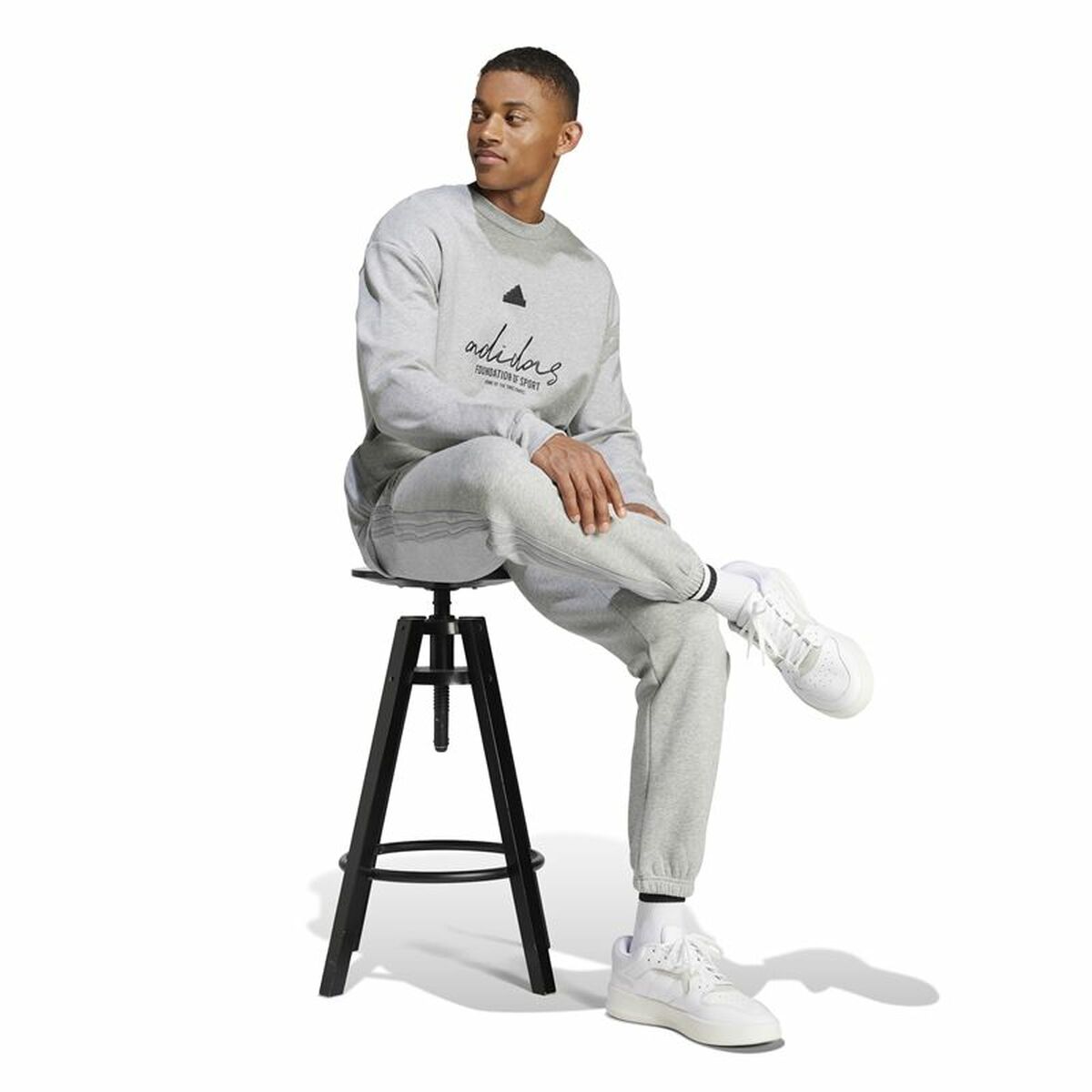 Sweat sans capuche homme Adidas Brand Love French Terry Gris