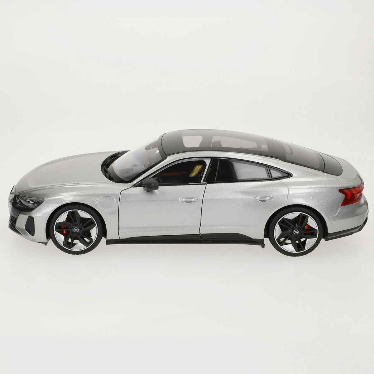 Voiture Bburago GT-Audi RS E-TRON GT 2022 1:18