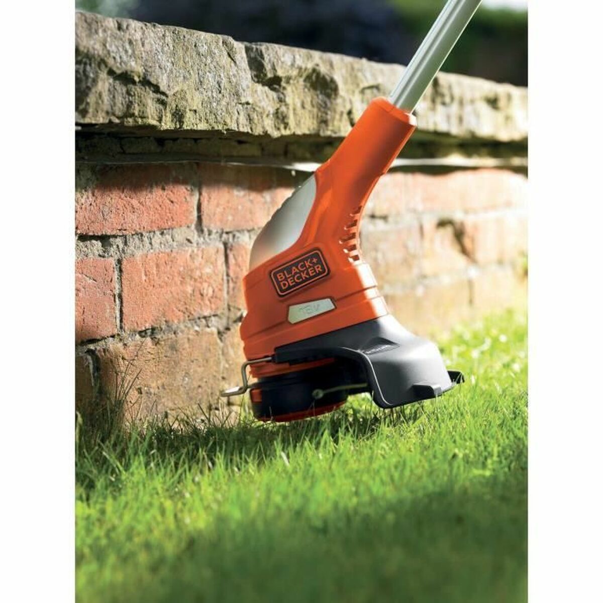 Taille-bordures Black & Decker GLC1823L20-QW 23 cm