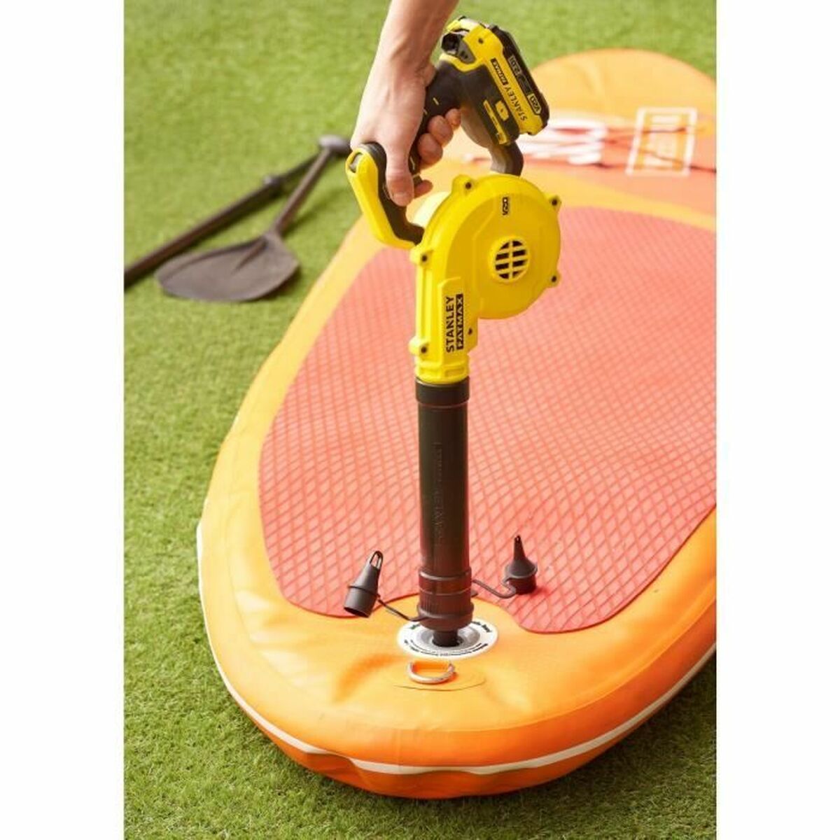 Souffleuse Stanley SFMCBL01B-XJ 18 V