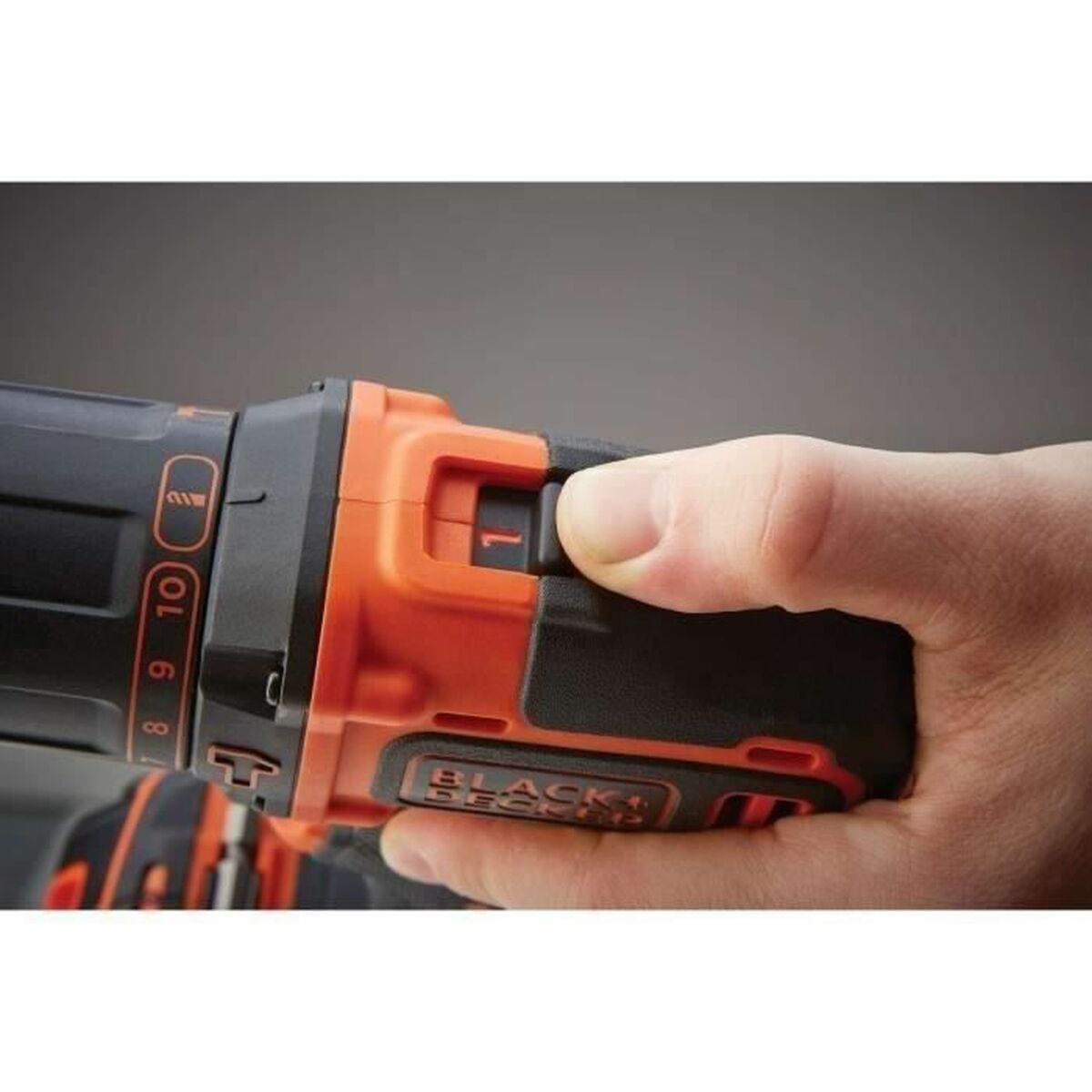 Tournevis électrique Black & Decker BDCHD18C2TA-QW 18V