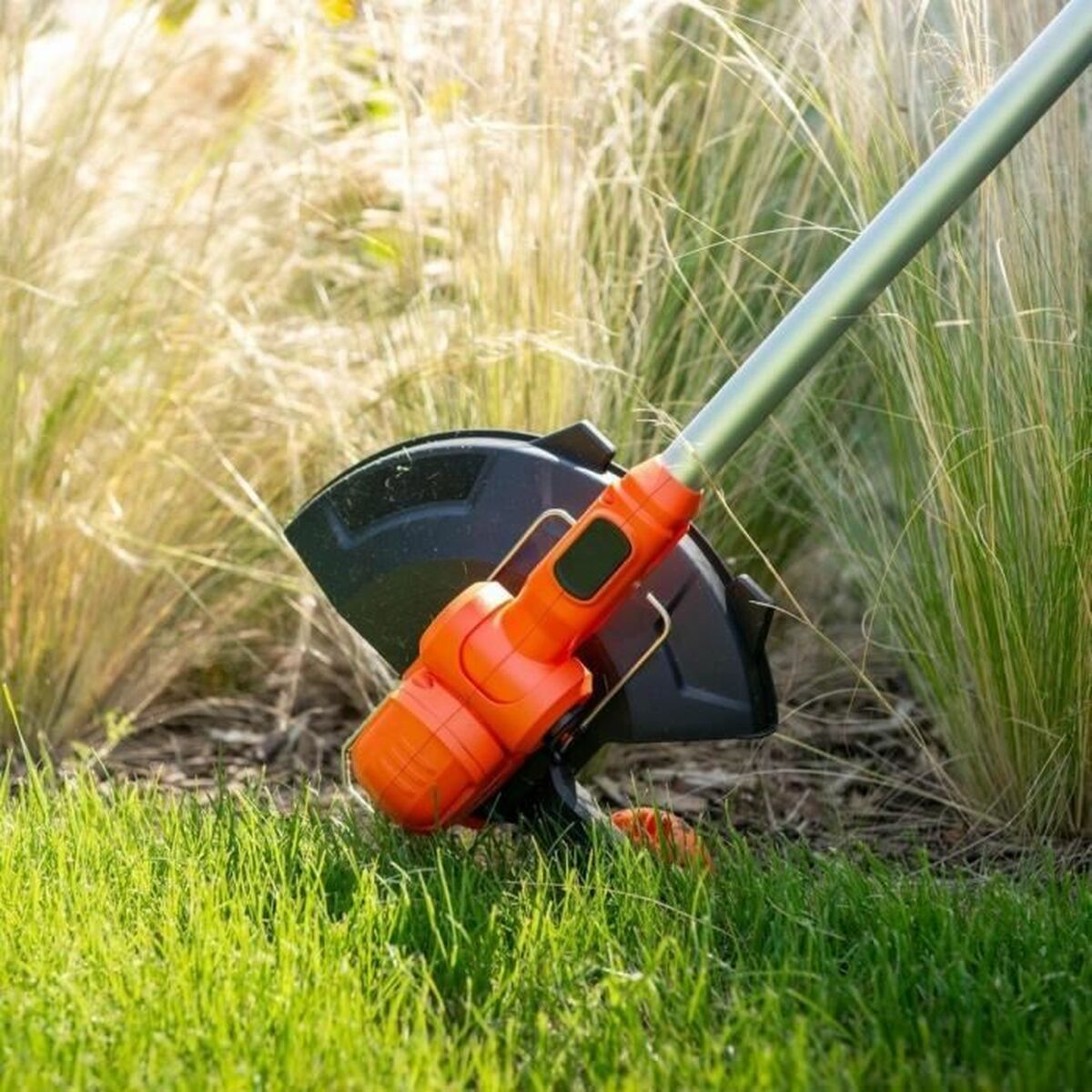 Taille-bordures Powerplus 100 W