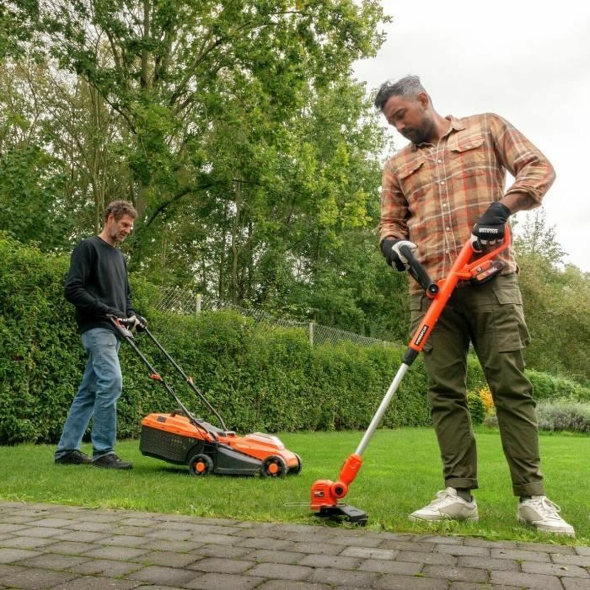 Tondeuse à gazon Powerplus POWDPGBOX25 20 V 33 cm