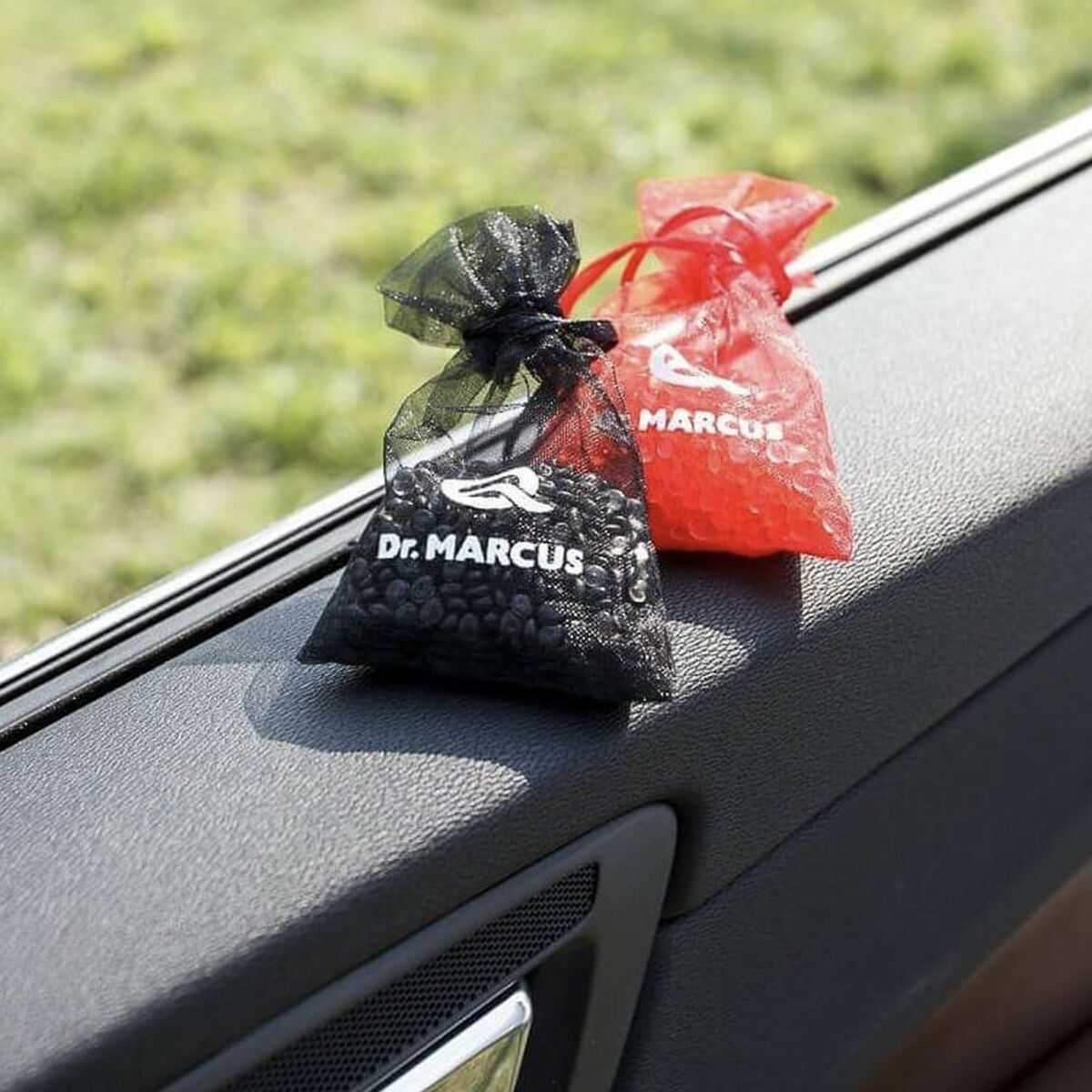Désodorisant Pour Voiture Dr Marcus Fresh Bag black Parfum Pochette