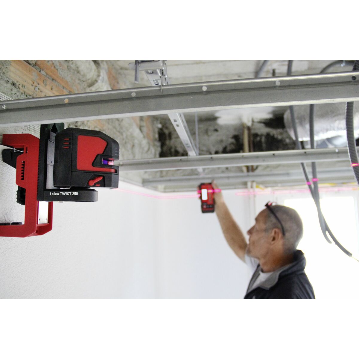 Niveau laser à lignes Leica Geosystems L2s