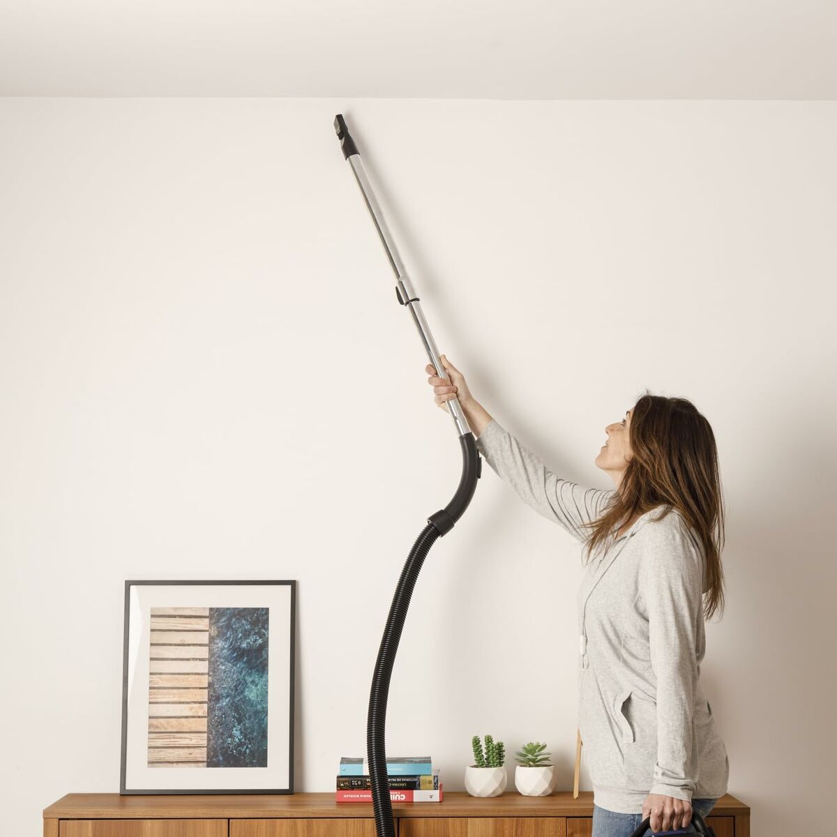 Aspirateur balai Taurus GUZZLER CYCLONE 850 W