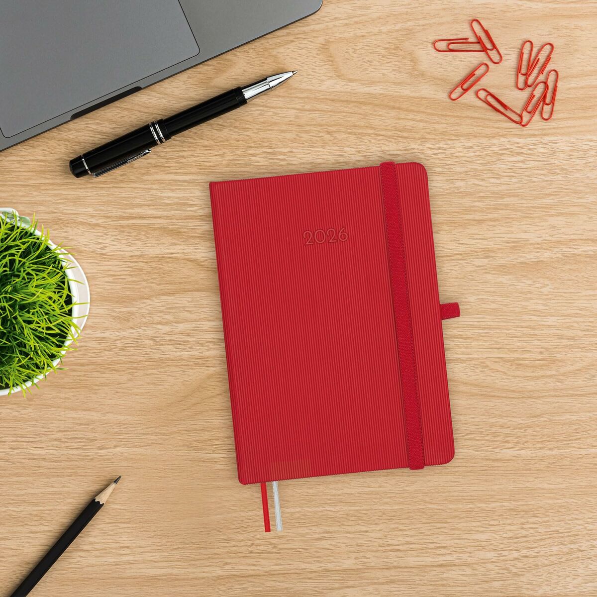 Agenda Finocam MÍNIMAL TEXTURA Rouge 11,8 x 16,8 cm 2026