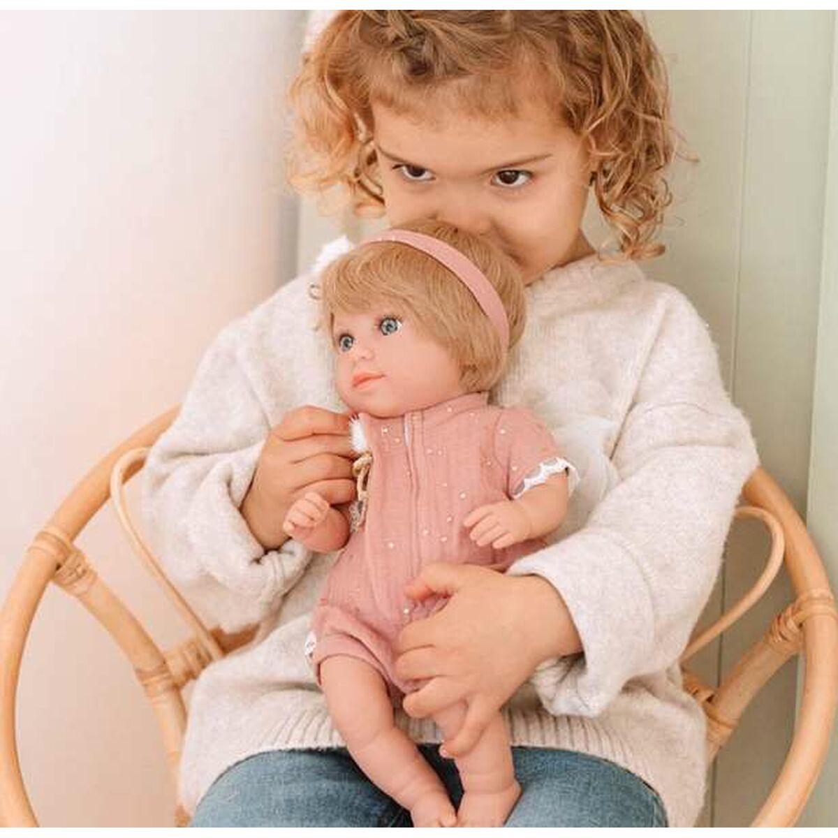 Bébé poupée Arias