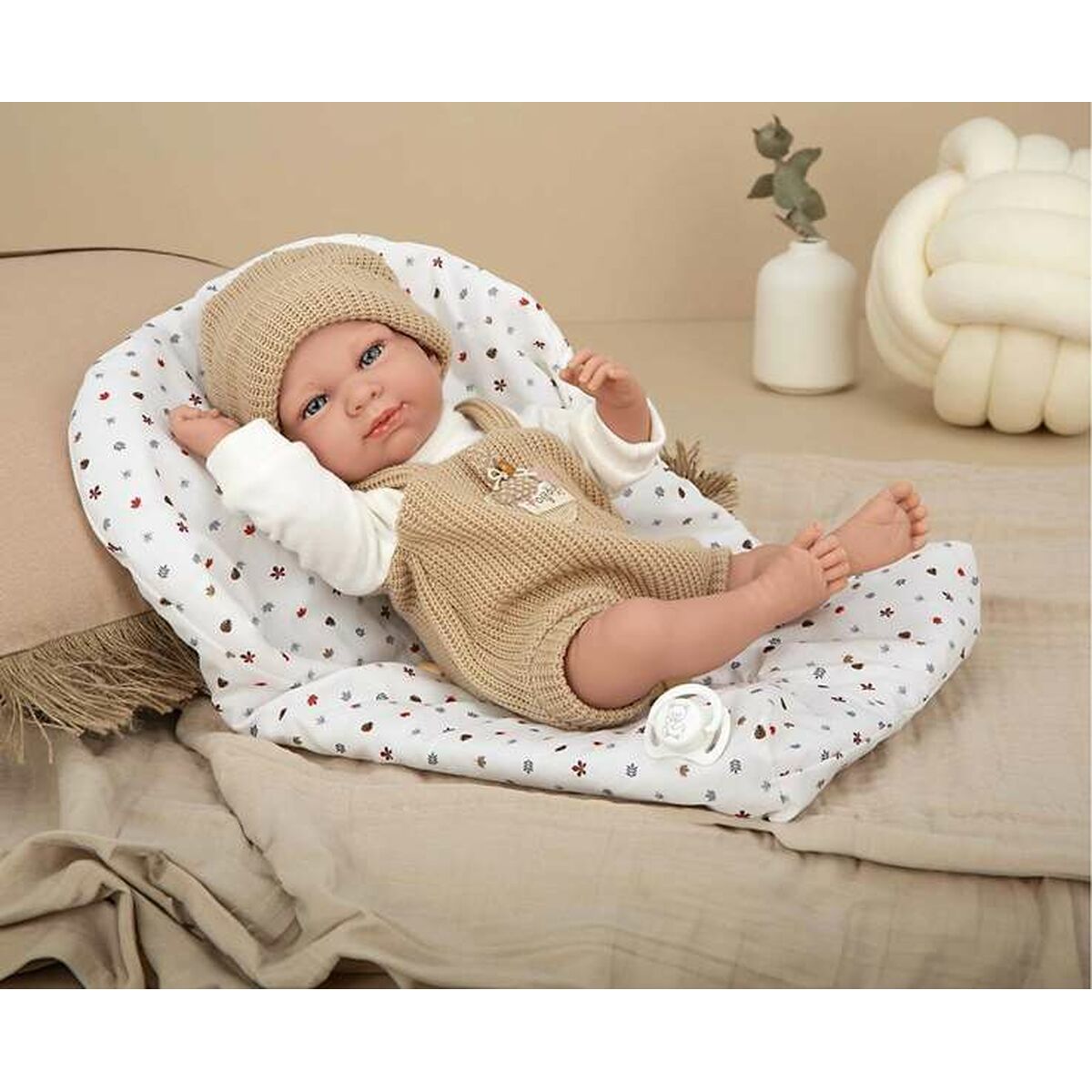 Bébé poupée Arias 40 cm