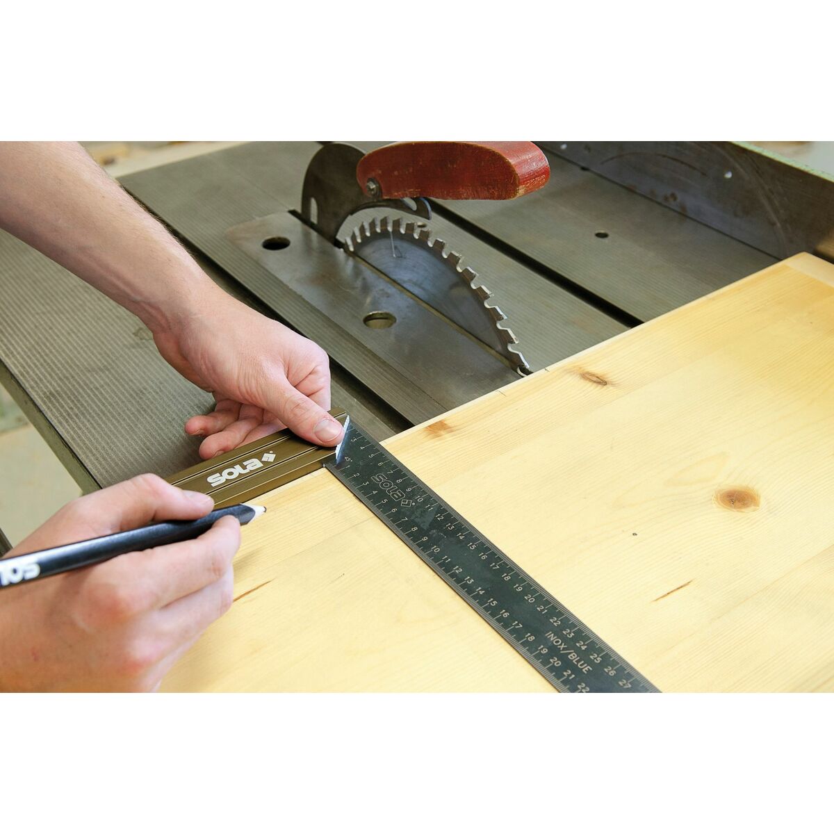 Équerre de menuisier Solac SRB 30 x 14,5 cm Acier 30,5 cm