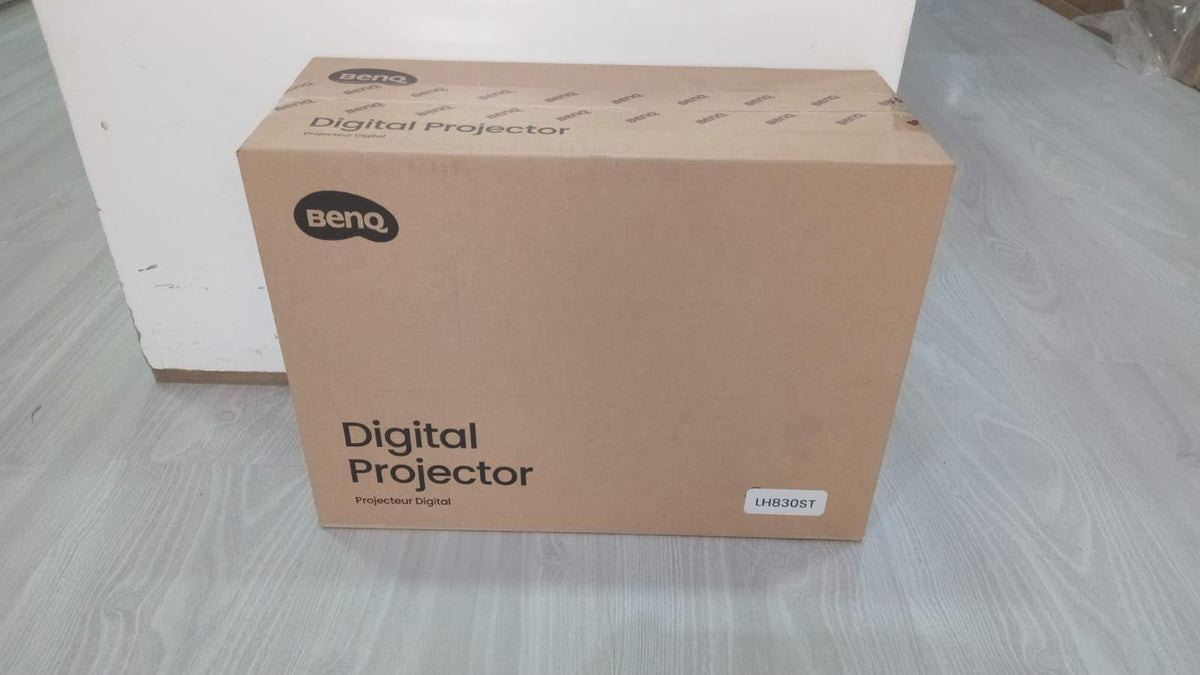 LH830ST DLP 4000AL FHD Laser TR 0.5