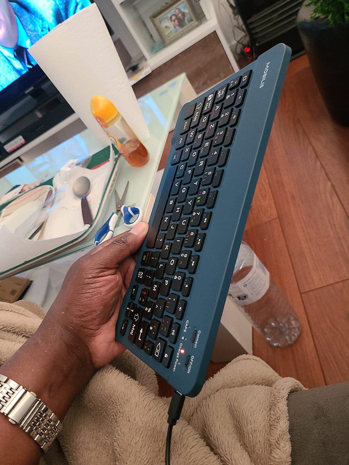 Universal French Bluetooth Keyboard Blue